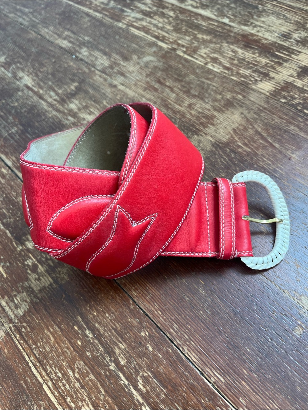 guy laroche leather fish belt